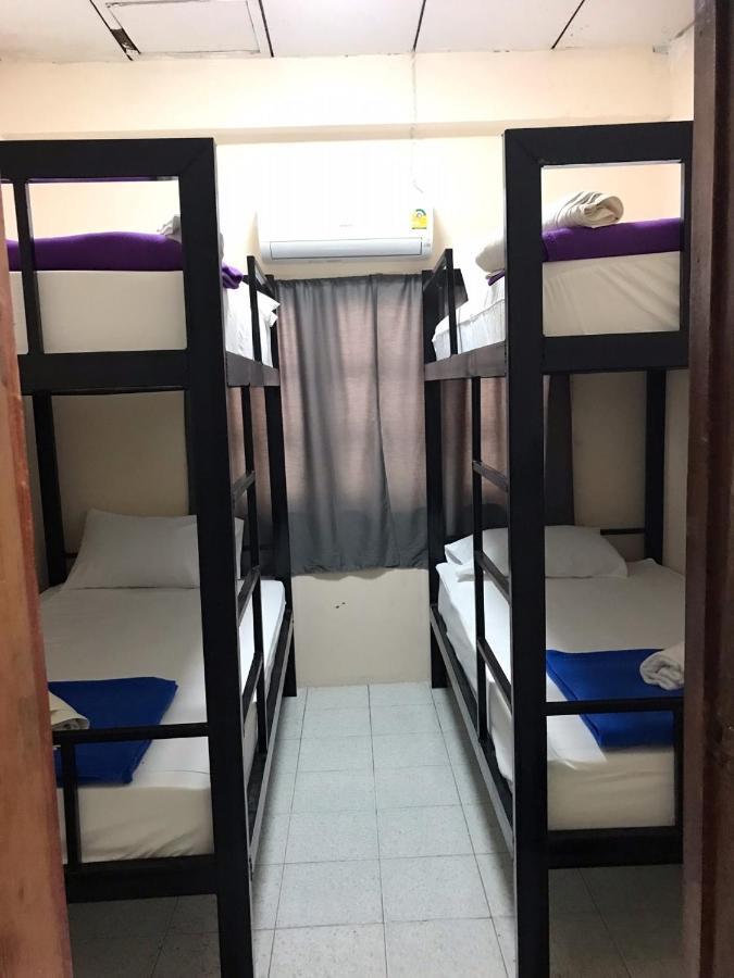Holiday Phangan - Hostel & Bar Thongsala Εξωτερικό φωτογραφία