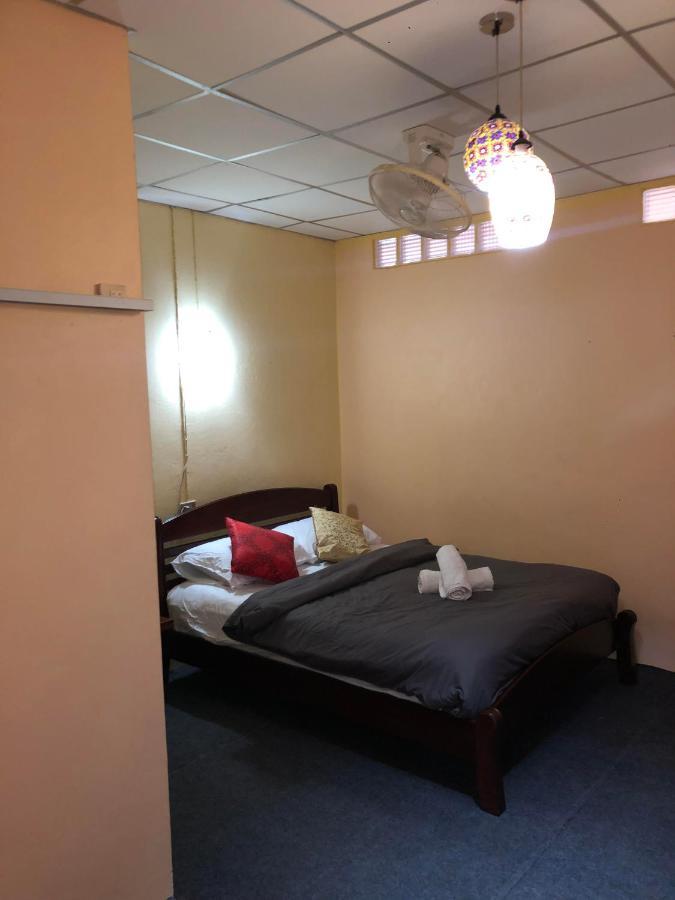 Holiday Phangan - Hostel & Bar Thongsala Εξωτερικό φωτογραφία