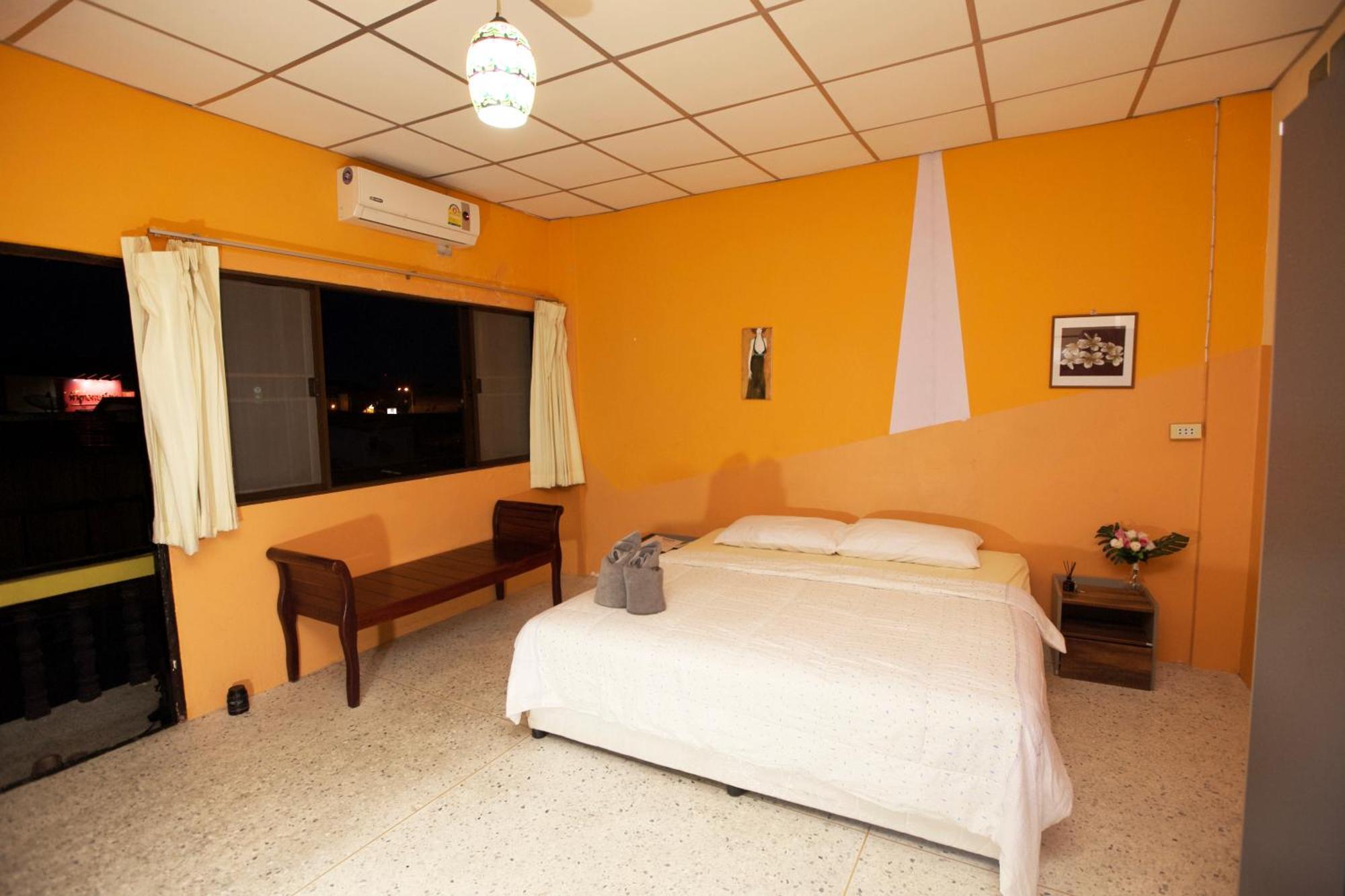Holiday Phangan - Hostel & Bar Thongsala Εξωτερικό φωτογραφία