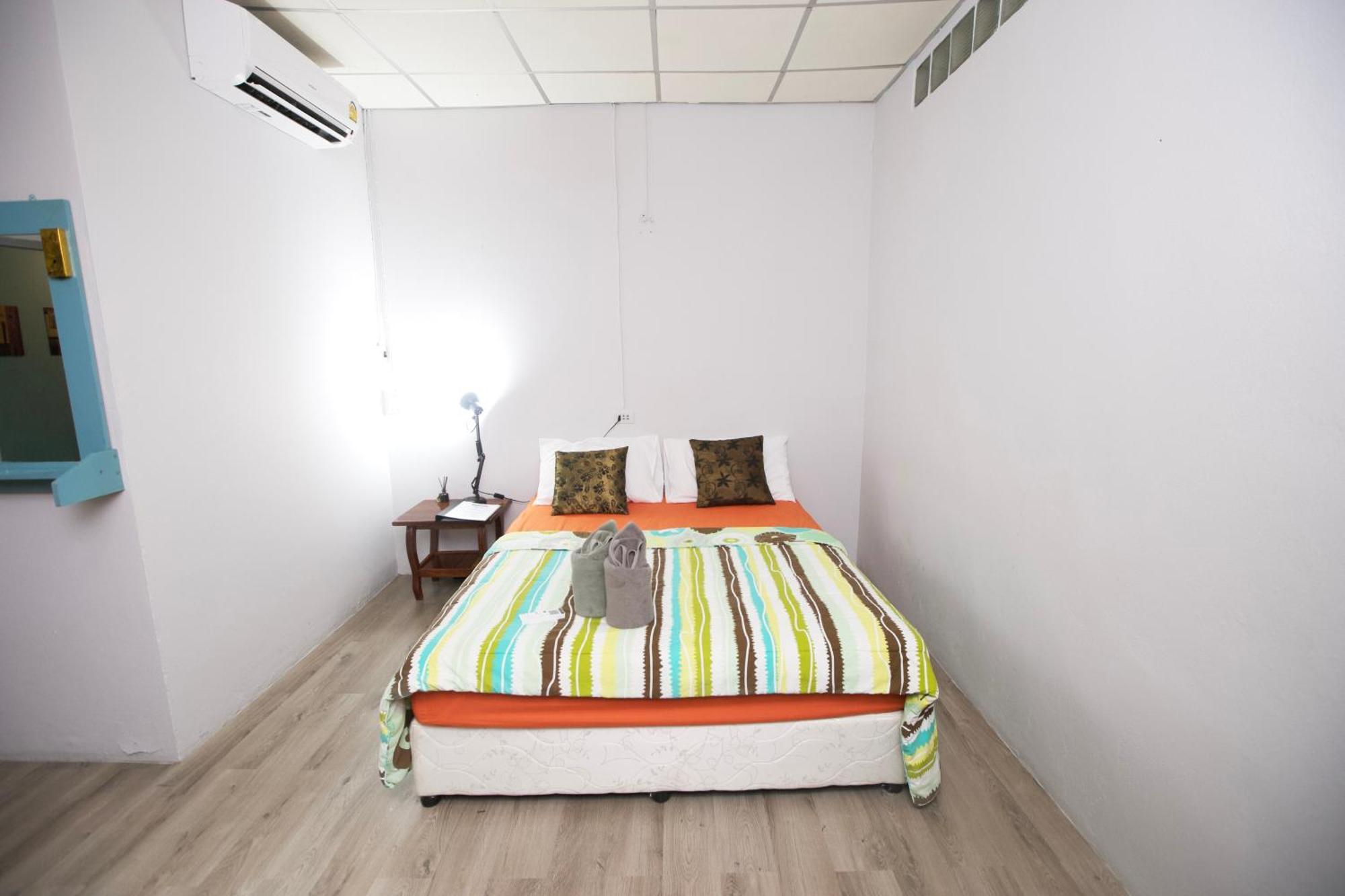 Holiday Phangan - Hostel & Bar Thongsala Εξωτερικό φωτογραφία
