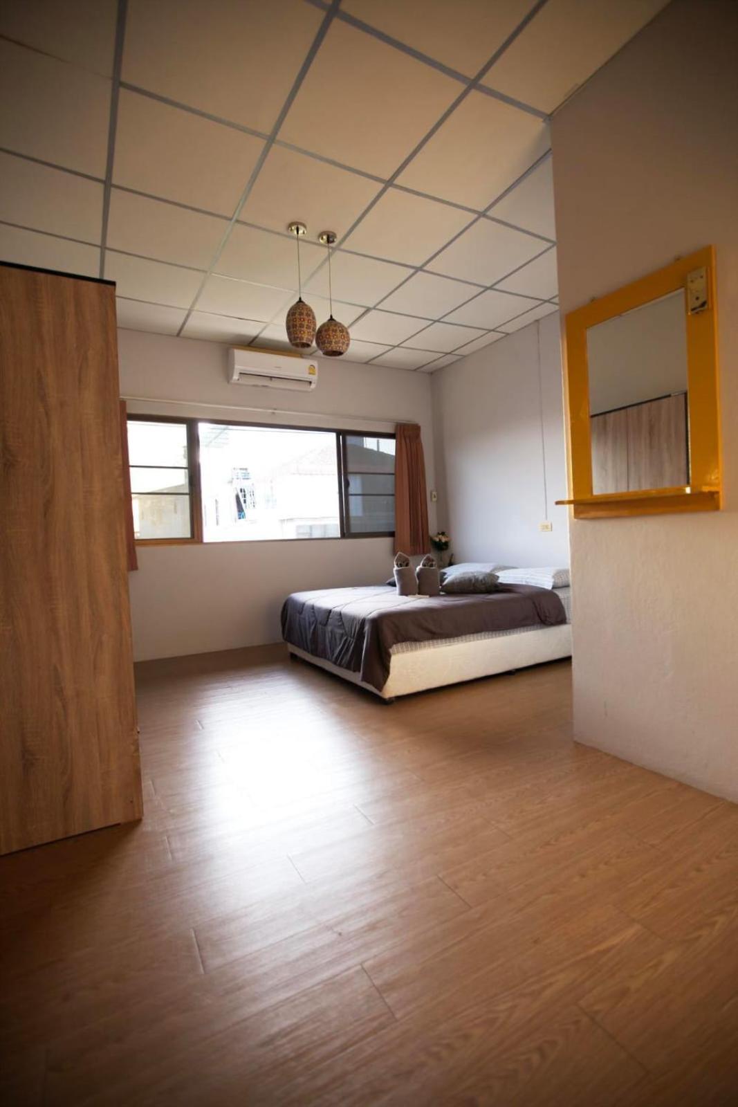 Holiday Phangan - Hostel & Bar Thongsala Εξωτερικό φωτογραφία